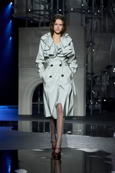 Look 1